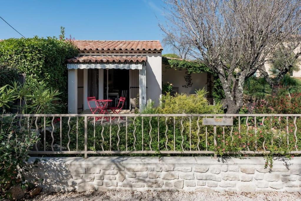 Maison 2/4pers : jardin piscine. LES AMANDIERS Lorgues Extérieur photo